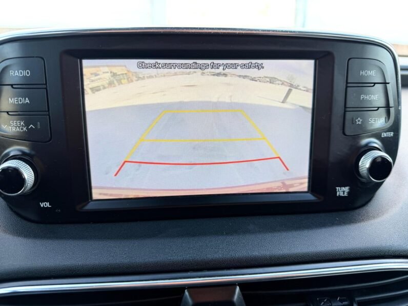 
								2019 Hyundai Santa Fe Essential AWD SUV full									