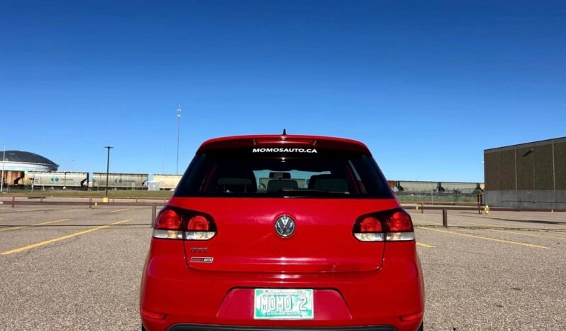 
								2013 Volkswagen Golf GTI Hatchback full									