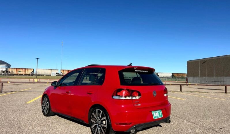 
								2013 Volkswagen Golf GTI Hatchback full									