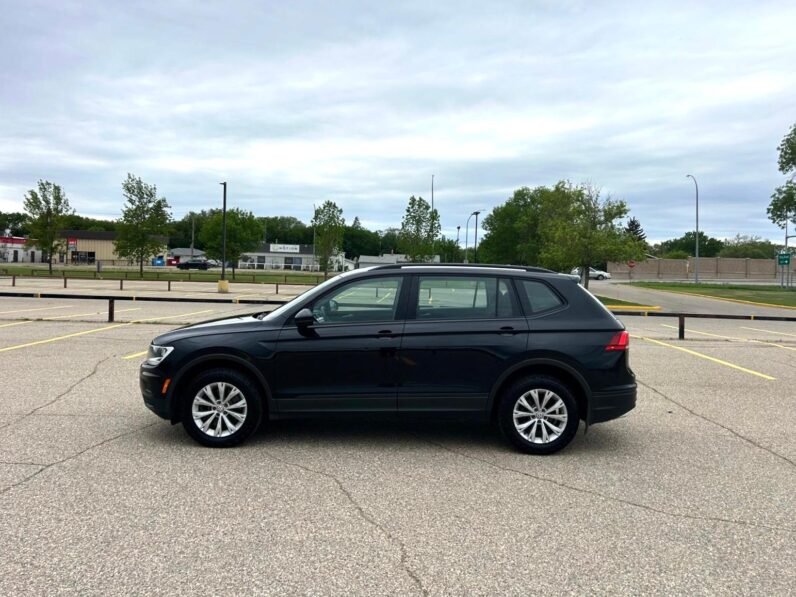 
								2020 Volkswagen Tiguan Trendline AWD SUV full									