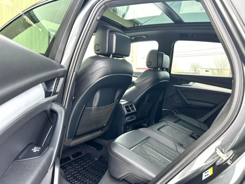 
								2018 Audi Q5 Progressive S-Line AWD SUV full									