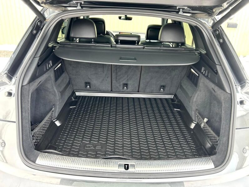 
								2018 Audi Q5 Progressive S-Line AWD SUV full									