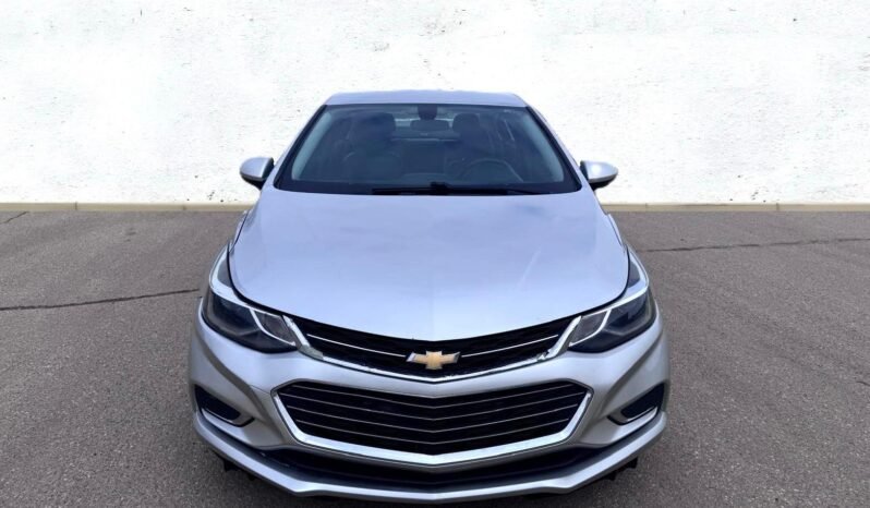 
								2018 Chevrolet Cruze Premier Sedan full									