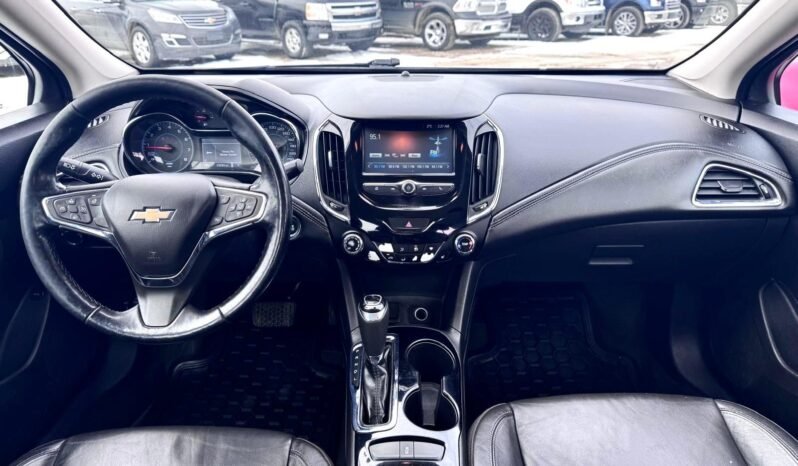 
								2018 Chevrolet Cruze Premier Sedan full									