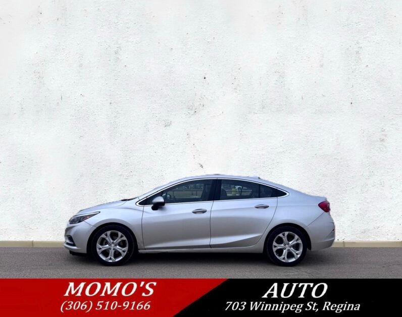 
								2018 Chevrolet Cruze Premier Sedan full									