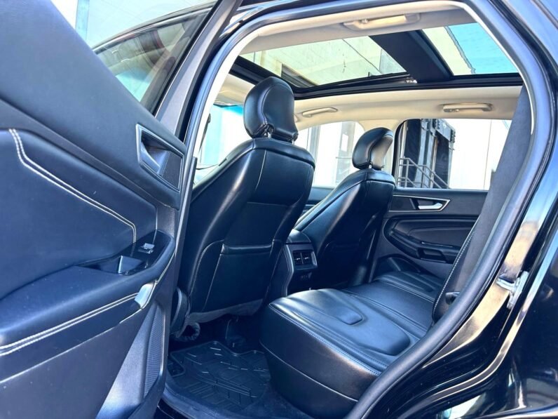 
								2016 Ford Edge Titanium AWD SUV. full									