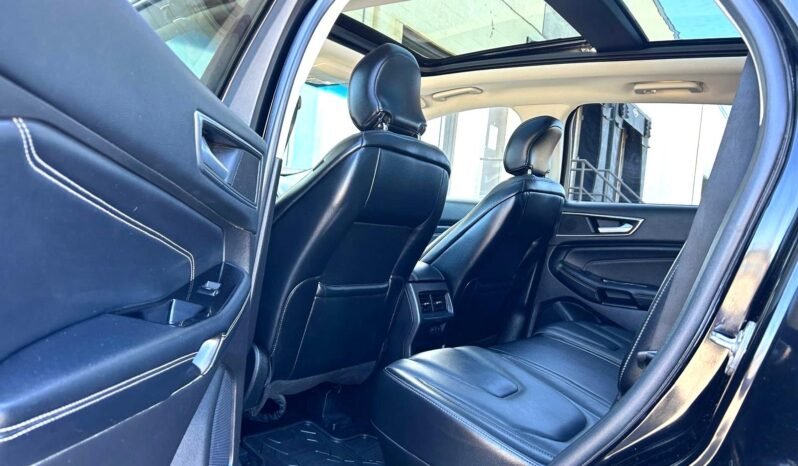 
								2016 Ford Edge Titanium AWD SUV. full									