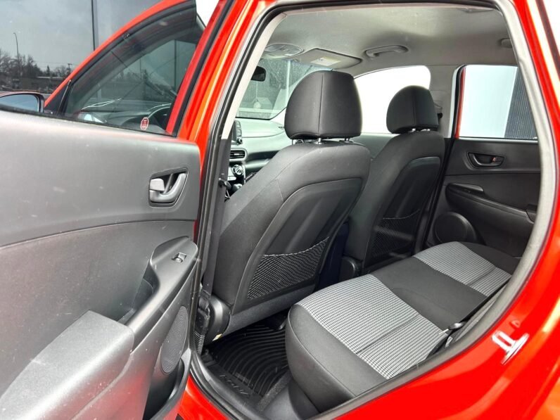 
								2020 Hyundai Kona SEL SUV full									