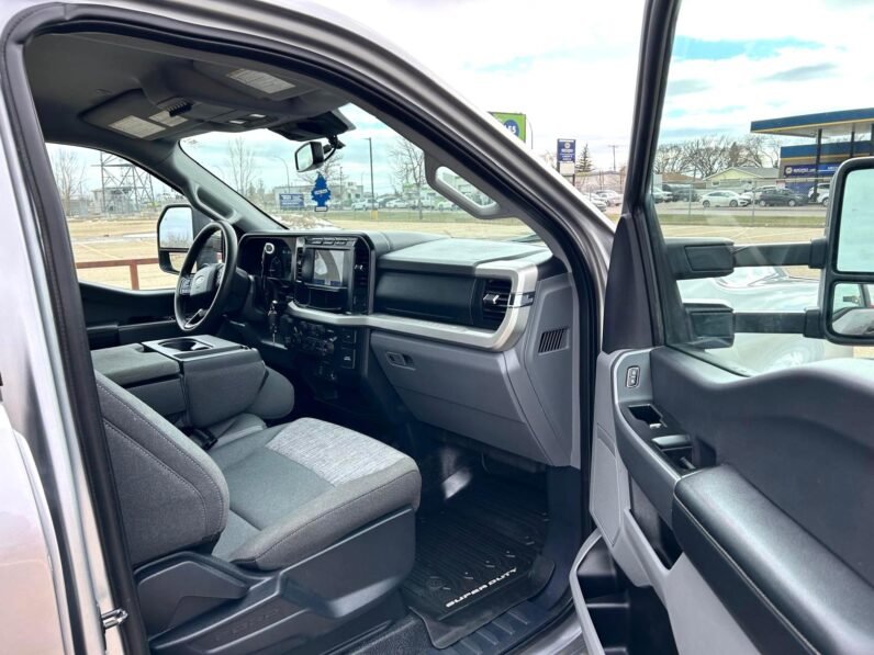 
								2023 Ford F350 XLT 6.7L Powerstroke Diesel Dually Crewcab 4×4 full									