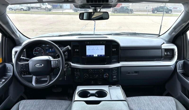 
								2023 Ford F350 XLT 6.7L Powerstroke Diesel Dually Crewcab 4×4 full									