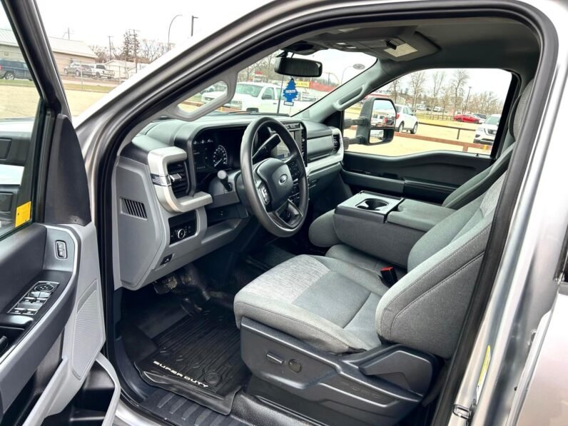 
								2023 Ford F350 XLT 6.7L Powerstroke Diesel Dually Crewcab 4×4 full									