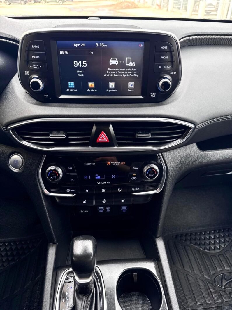 
								2020 Hyundai Santa Fe Essential AWD SUV. full									