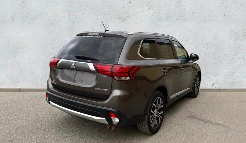 
								2016 Mitsubishi Outlander GT AWD SUV full									