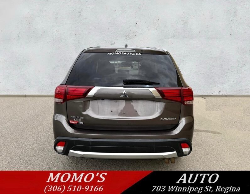 
								2016 Mitsubishi Outlander GT AWD SUV full									
