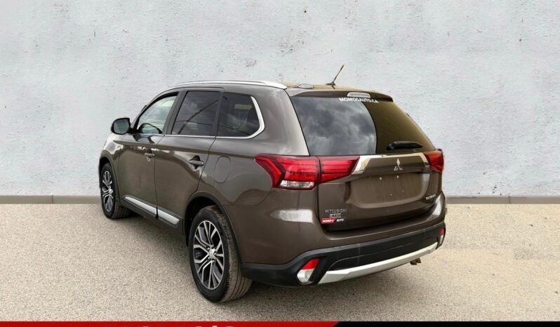 
								2016 Mitsubishi Outlander GT AWD SUV full									