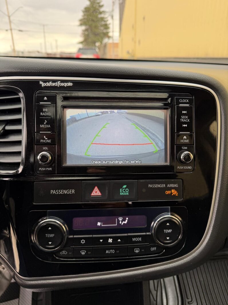 
								2016 Mitsubishi Outlander GT AWD SUV full									