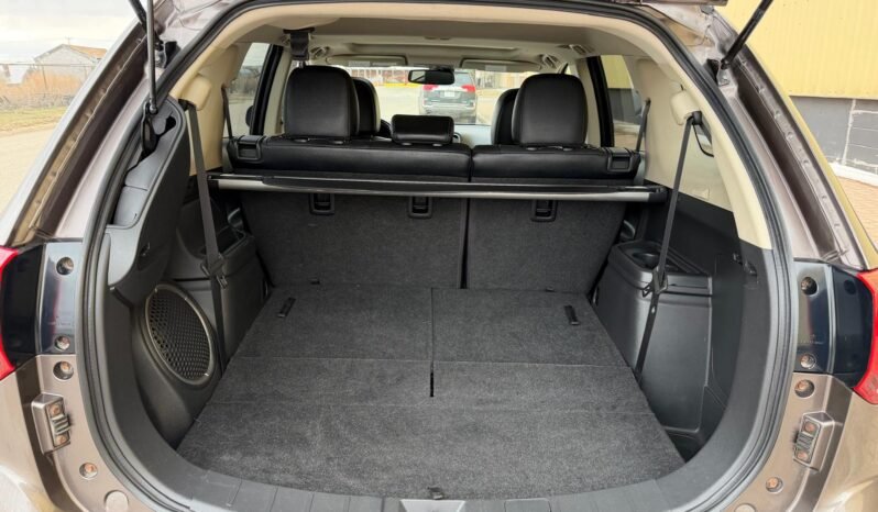 
								2016 Mitsubishi Outlander GT AWD SUV full									