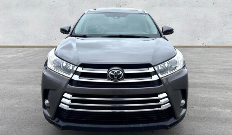 
								2017 Toyota Highlander Limited AWD SUV. full									