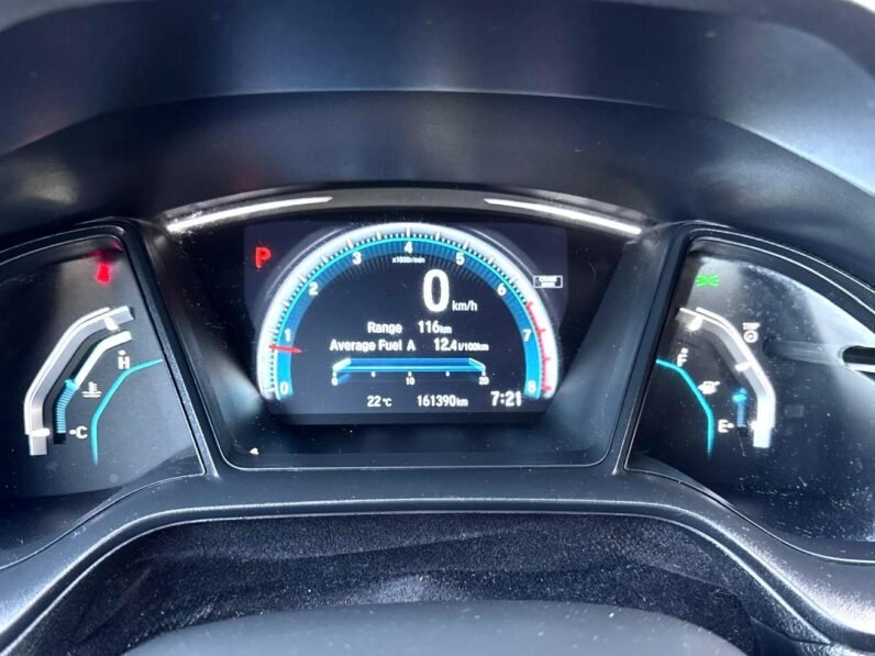 
								2018 Honda Civic LX Hatchback full									