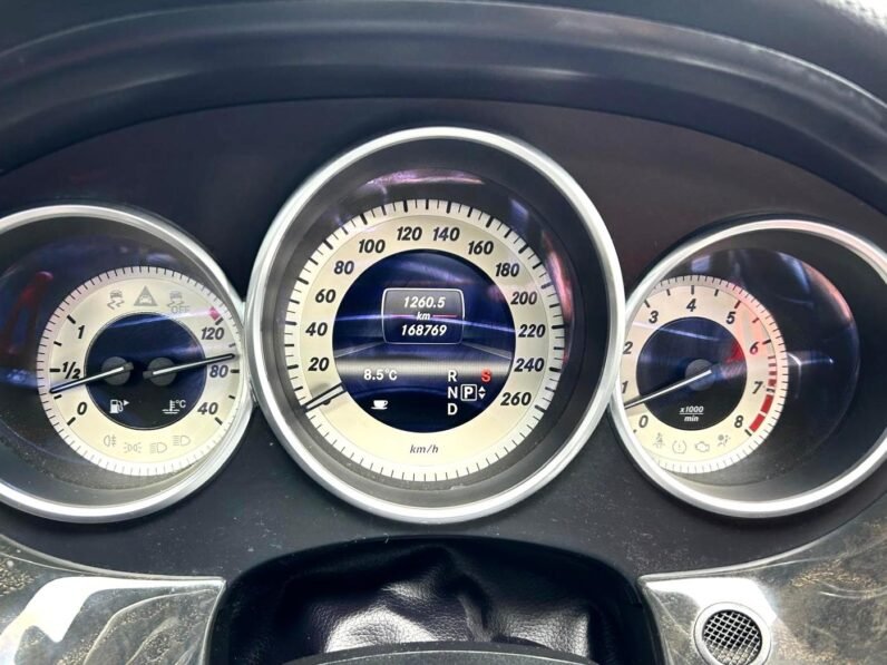 
								2013 Mercedes Benz CLS550 Bi-Turbo 4MATIC full									