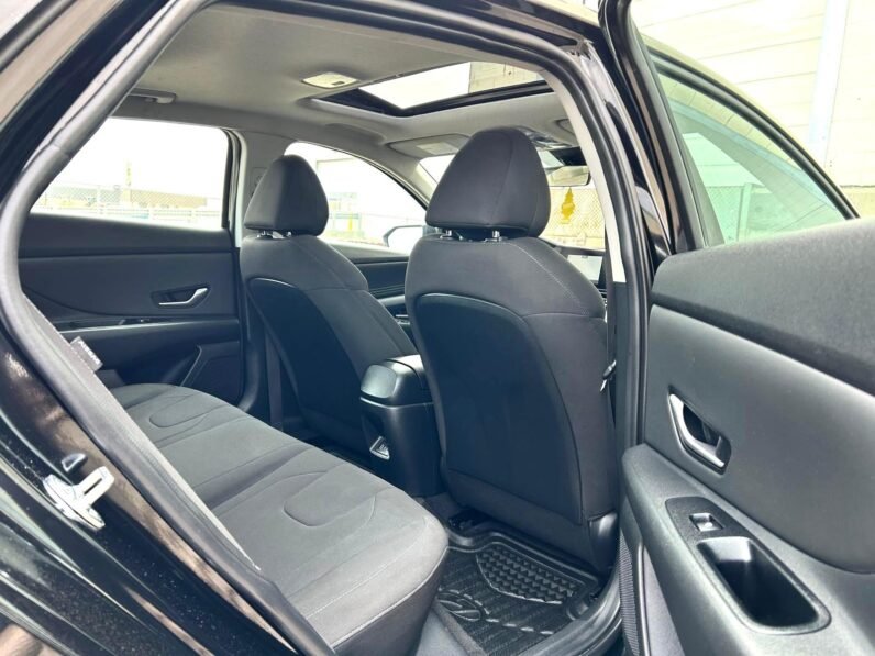 
								2025 Hyundai Elantra SEL Sedan full									