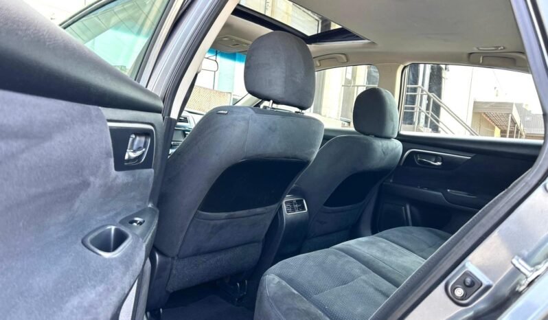 
								2015 Nissan Altima SV Sedan. full									