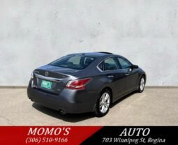 2015 Nissan Altima SV Sedan.