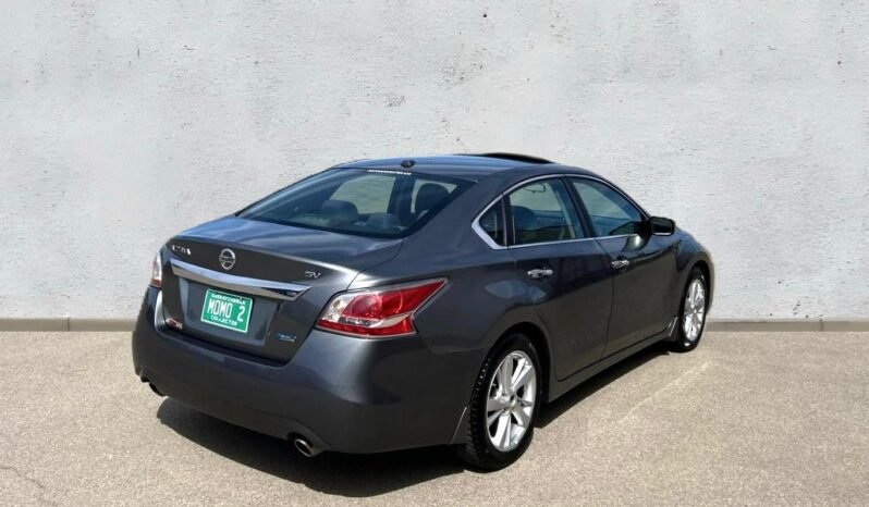 
								2015 Nissan Altima SV Sedan. full									