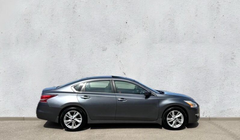 
								2015 Nissan Altima SV Sedan. full									
