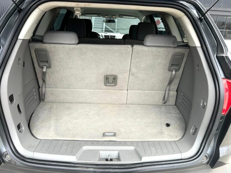
								2011 Chevrolet Traverse LT AWD SUV full									