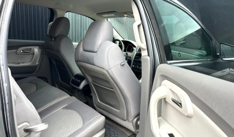 
								2011 Chevrolet Traverse LT AWD SUV full									