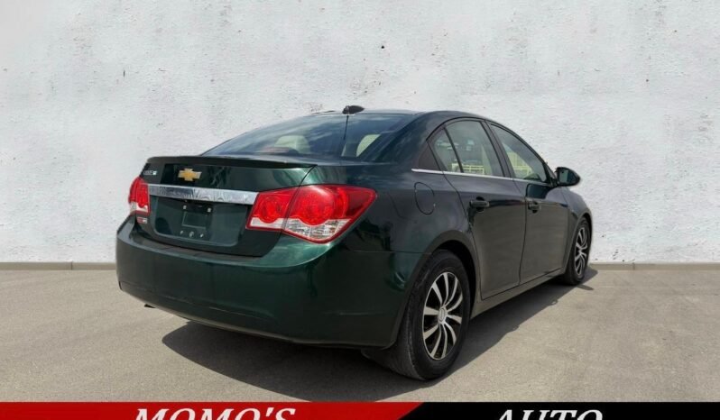 
								2015 Chevrolet Cruze DIESEL Sedan full									