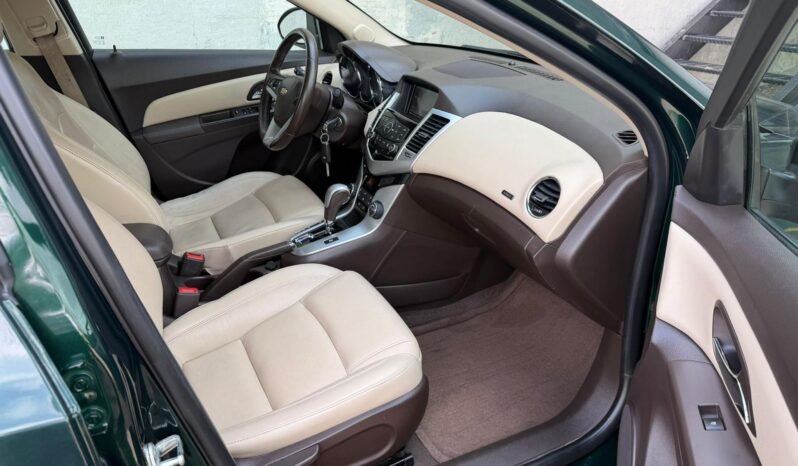 
								2015 Chevrolet Cruze DIESEL Sedan full									