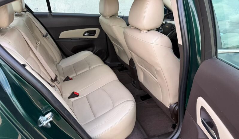 
								2015 Chevrolet Cruze DIESEL Sedan full									