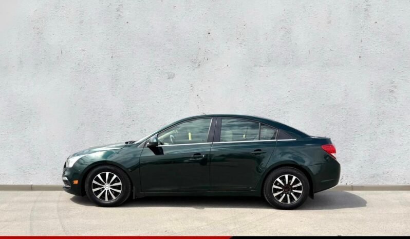
								2015 Chevrolet Cruze DIESEL Sedan full									