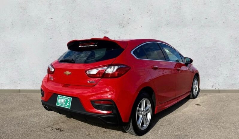 
								2018 Chevrolet Cruze Premier Hatchback. full									