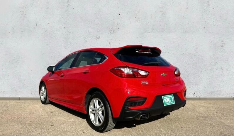 
								2018 Chevrolet Cruze Premier Hatchback. full									