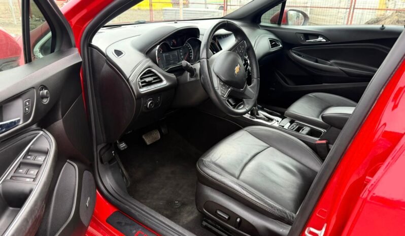 
								2018 Chevrolet Cruze Premier Hatchback. full									