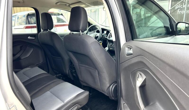
								2018 Ford Escape SEL AWD SUV full									