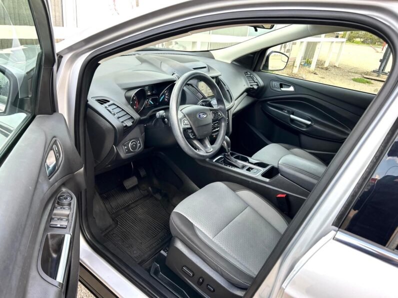 
								2018 Ford Escape SEL AWD SUV full									