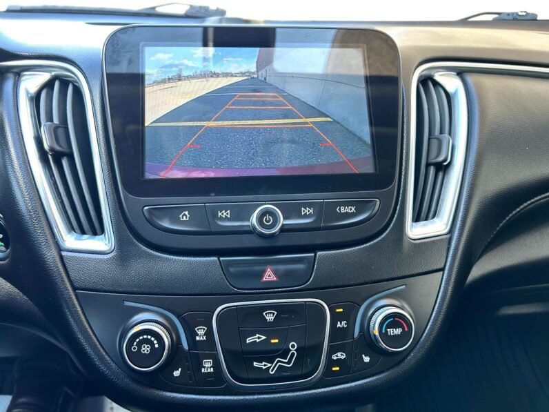 
								2016 Chevrolet Malibu Premier Sedan full									