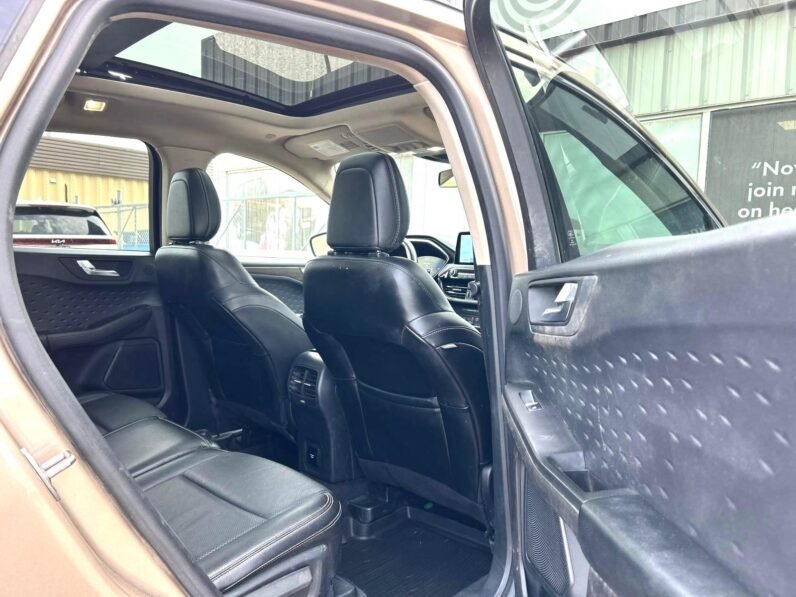 
								2020 Ford Escape Titanium AWD SUV full									