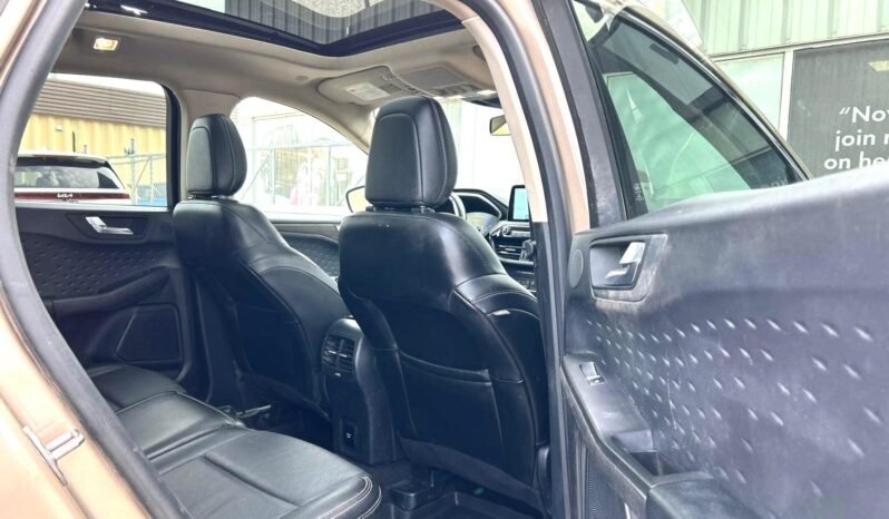 
								2020 Ford Escape Titanium AWD SUV full									