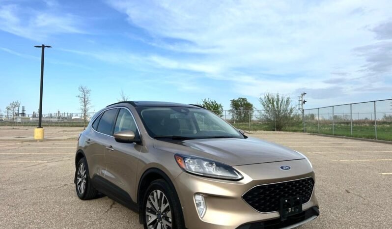 
								2020 Ford Escape Titanium AWD SUV full									