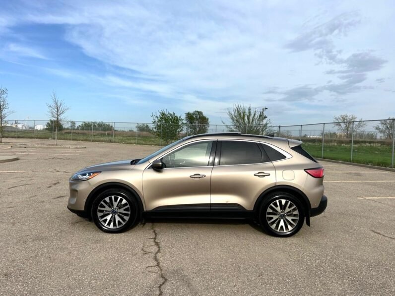 
								2020 Ford Escape Titanium AWD SUV full									