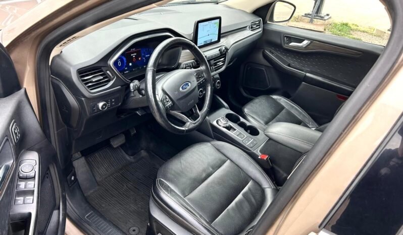 
								2020 Ford Escape Titanium AWD SUV full									