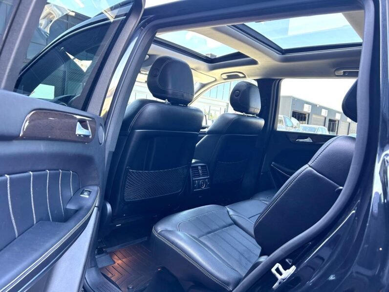 
								2014 Mercedes-Benz GL350 Bluetec 4MATIC SUV. full									