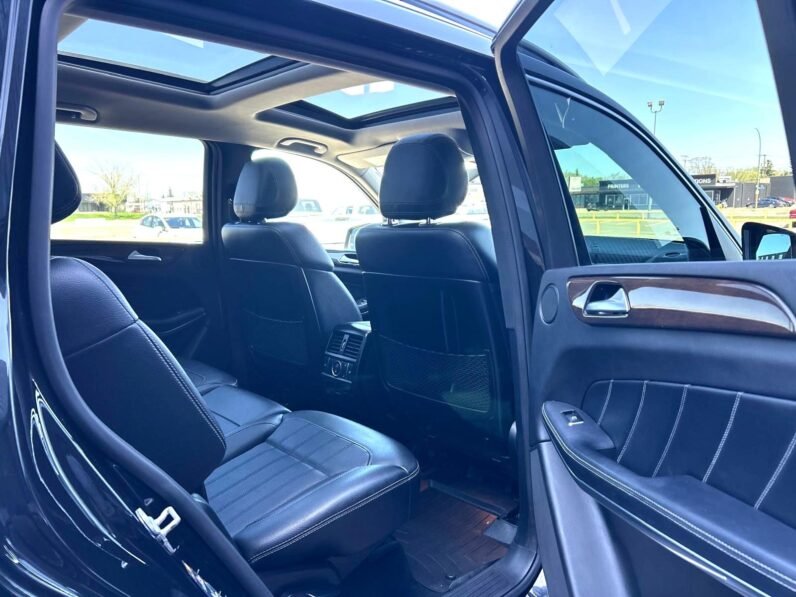 
								2014 Mercedes-Benz GL350 Bluetec 4MATIC SUV. full									