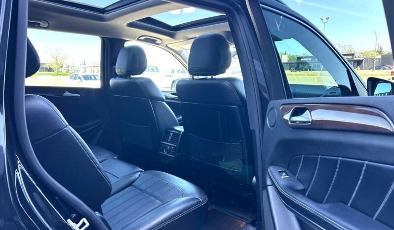
								2014 Mercedes-Benz GL350 Bluetec 4MATIC SUV. full									