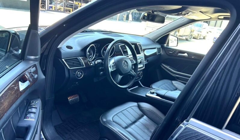 
								2014 Mercedes-Benz GL350 Bluetec 4MATIC SUV. full									